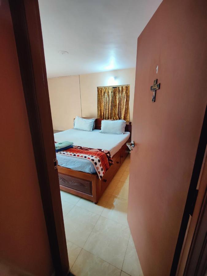 Menezes House Hotel Panaji Luaran gambar