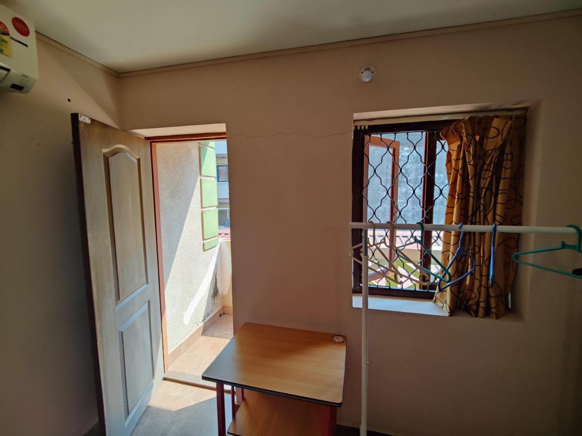 Menezes House Hotel Panaji Luaran gambar
