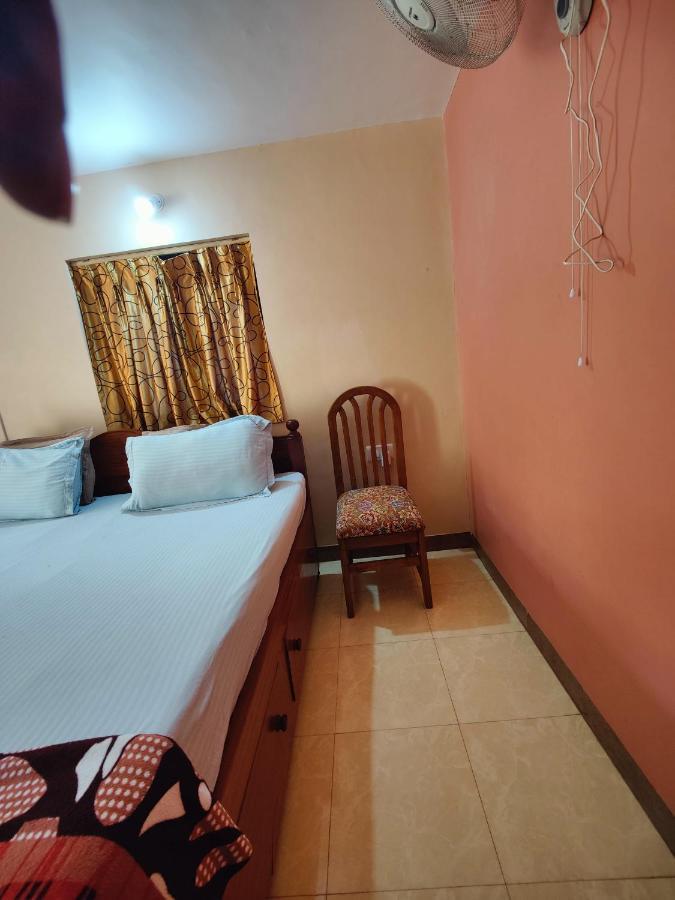 Menezes House Hotel Panaji Luaran gambar