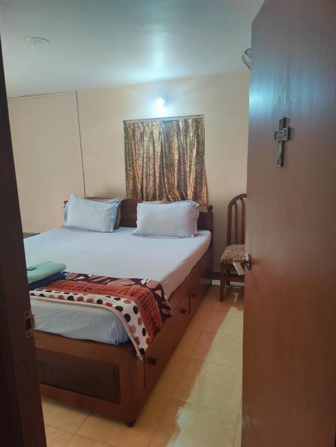 Menezes House Hotel Panaji Luaran gambar