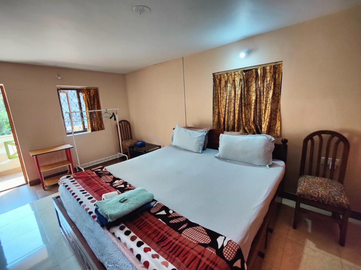Menezes House Hotel Panaji Luaran gambar