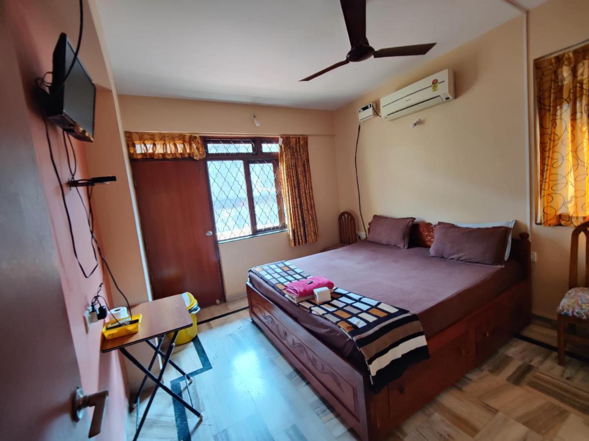 Menezes House Hotel Panaji Luaran gambar