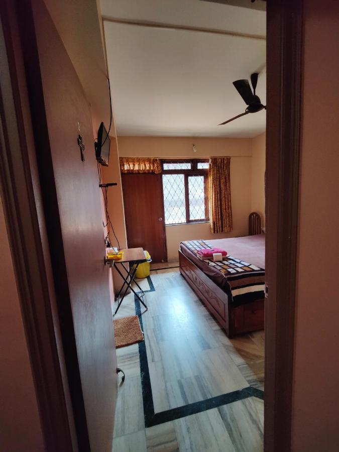 Menezes House Hotel Panaji Luaran gambar