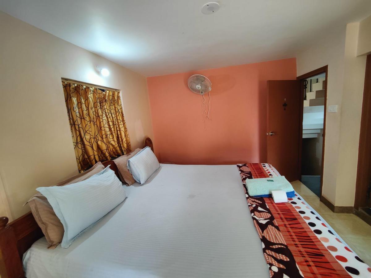 Menezes House Hotel Panaji Luaran gambar