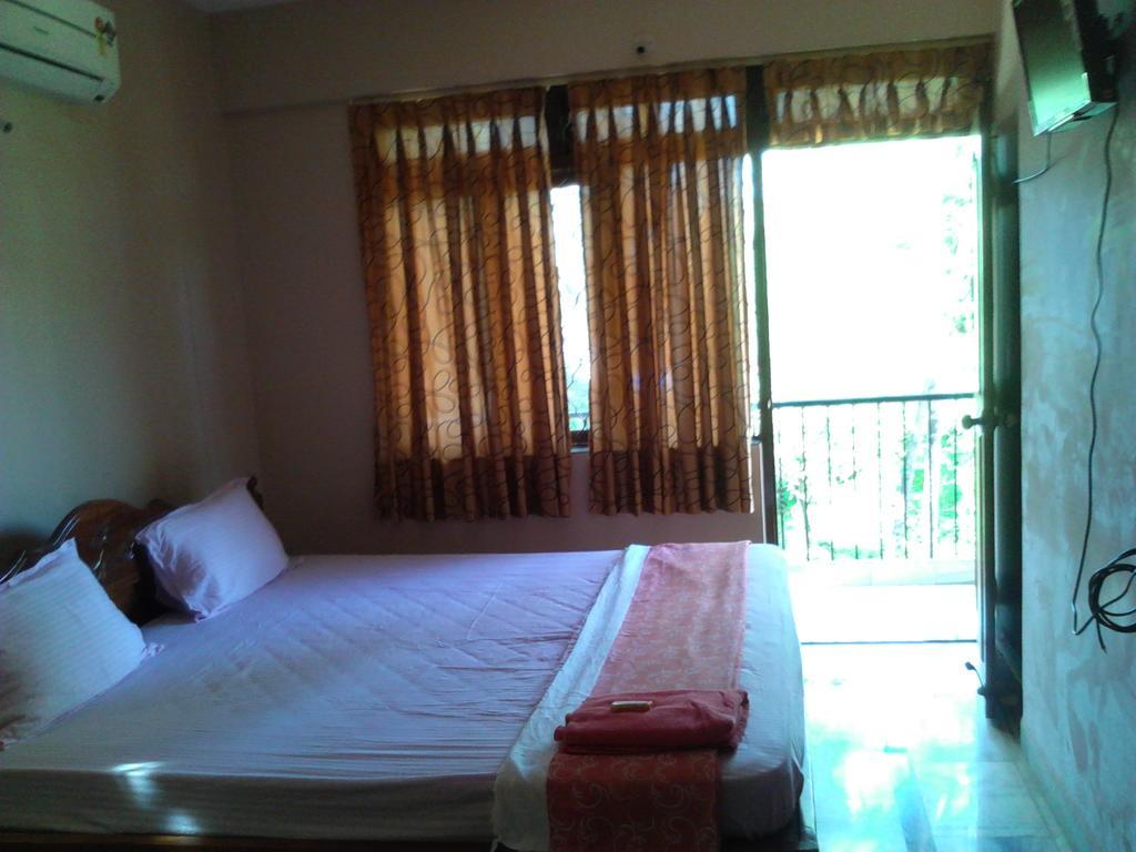 Menezes House Hotel Panaji Bilik gambar
