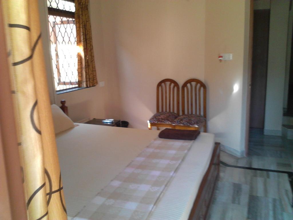Menezes House Hotel Panaji Luaran gambar