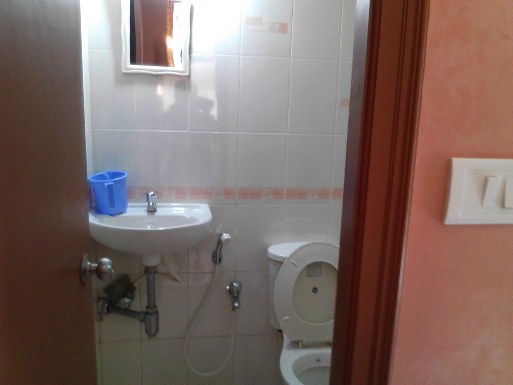 Menezes House Hotel Panaji Luaran gambar